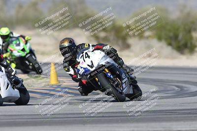 media/Jan-15-2026-Racers Edge (Thu) [[dfebeb70ab]]/3-B Group/Session 4 (Turn 5)/